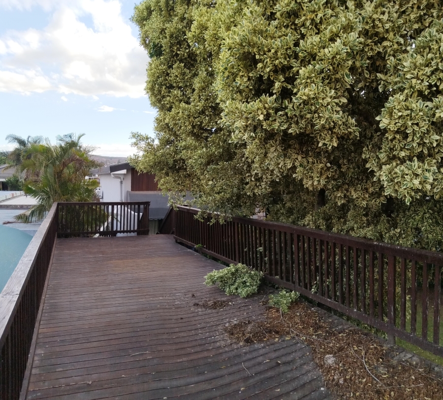 4 Bedroom Property for Sale in Bothasrus Eastern Cape